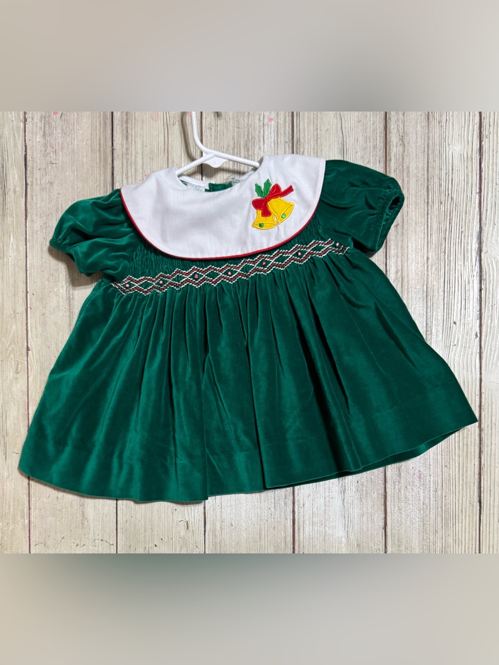 Vintage green velvet smocked Christmas dress approx 12m 16” sth baby girl